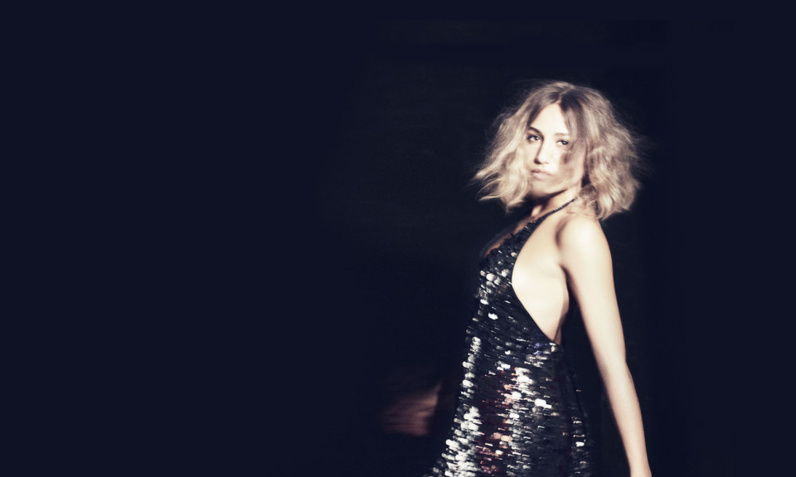 Izia, nouvel album et nouveau site web....on aime Izia, nouvel album et nouveau site web....on aime