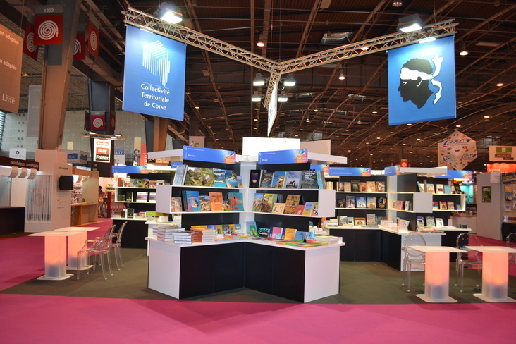 Le Stand Corse au salon du Livre Le Stand Corse au salon du Livre